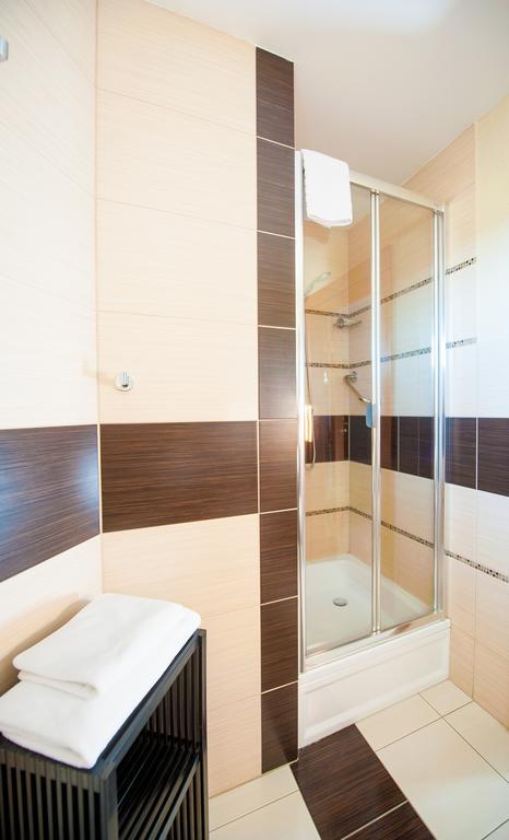 Hotel Santin Belchatow Exterior photo