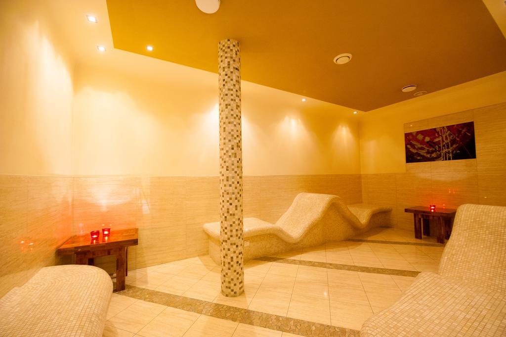 Hotel Santin Belchatow Exterior photo
